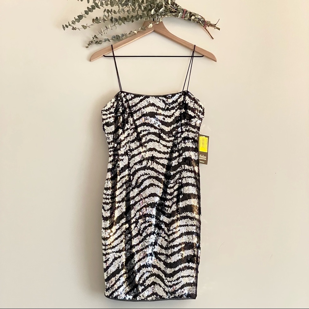 Aidan Mattox Zebra Sequin Dress Black Silver 6 NWT - Picture 7 of 16